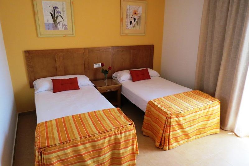 Apartamentos Turisticos Las Yucas Torre Del Mar Luaran gambar